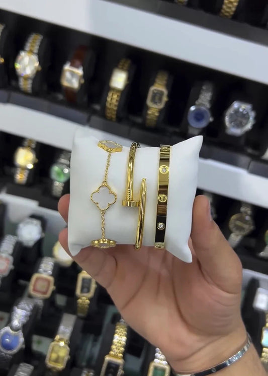 Cartier Nail And Love Bangle With White Clover Bracelet