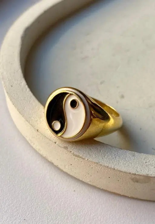 Yin Yang Ring
